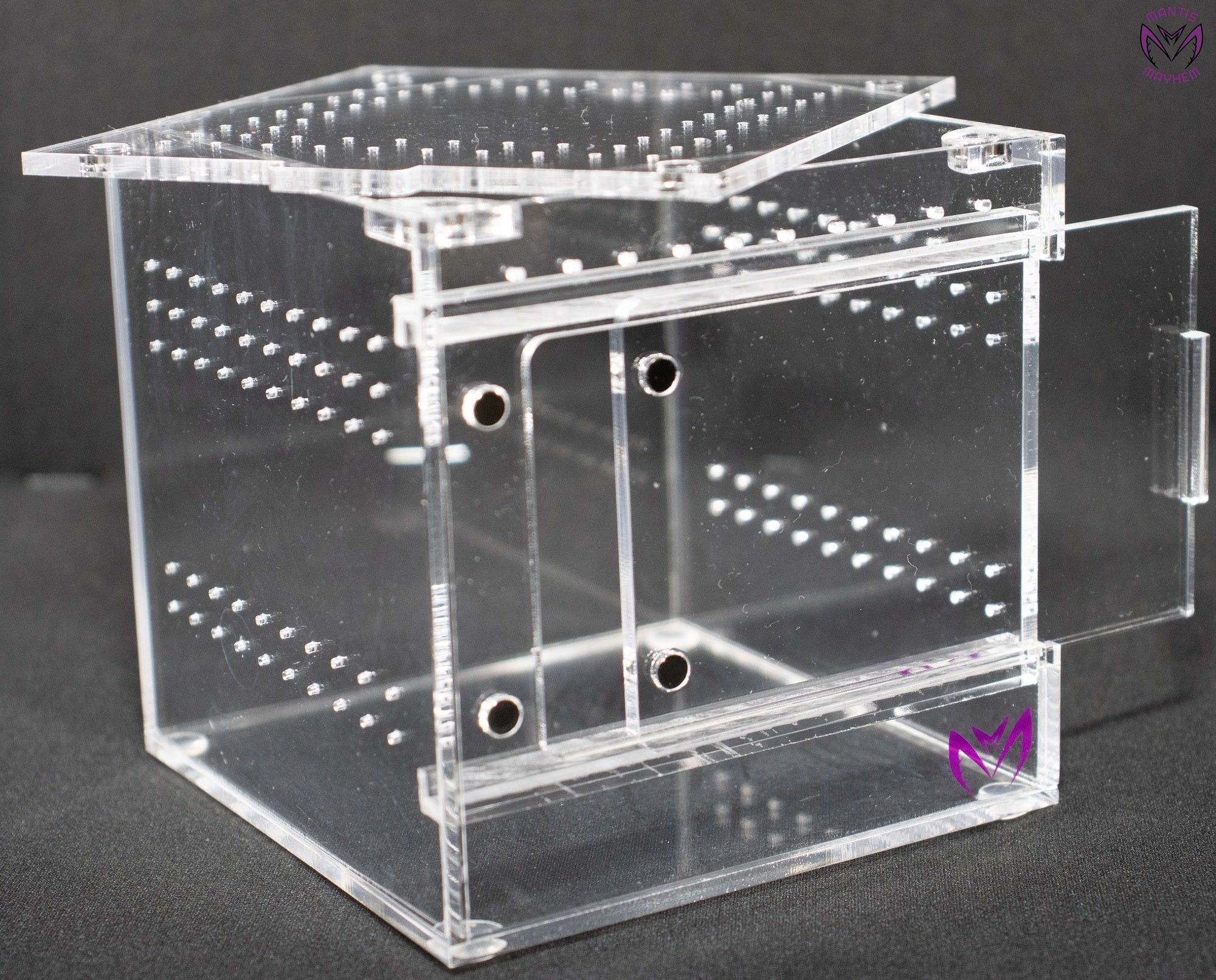 “Mini 100mm acrylic cube enclosure for true spiders and isopods”

“Clear spiderling tank with front sliding door and solid top”

“Compact insect enclosure made from 3mm acrylic with non-slip feet”